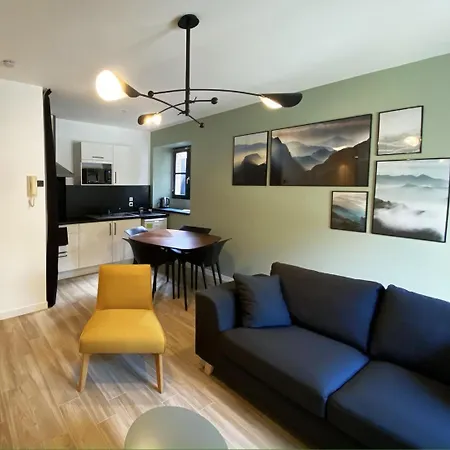 Le Celeste: Hypercentre, Quiet And Parking Apartment *